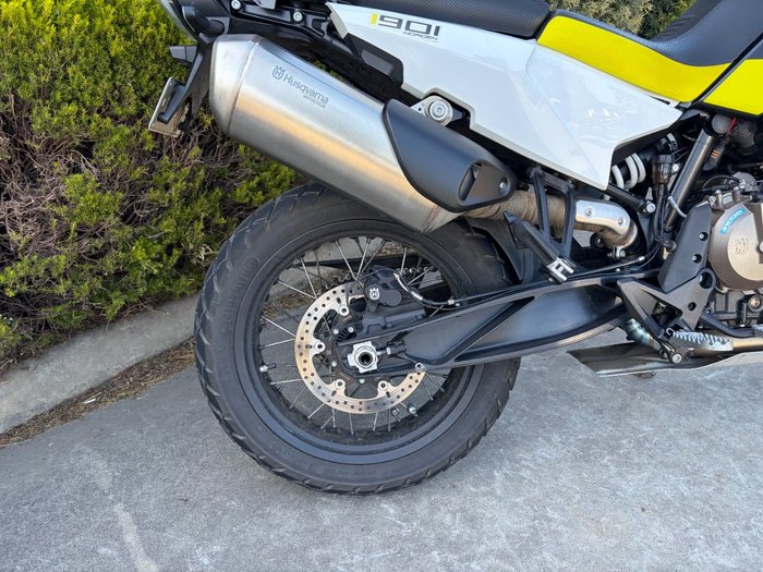 2022 Husqvarna NORDEN 901