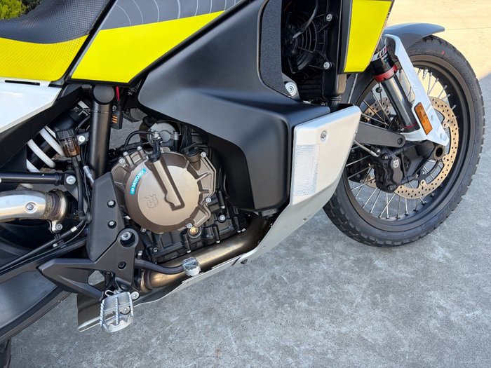 2022 Husqvarna NORDEN 901