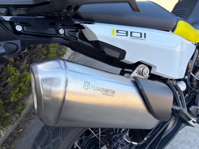 2022 Husqvarna NORDEN 901