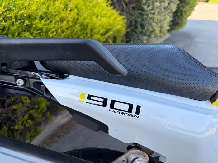2022 Husqvarna NORDEN 901