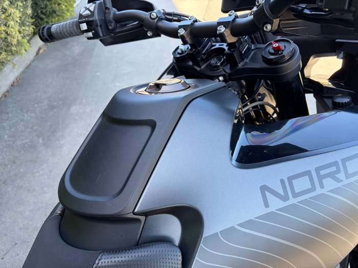 2022 Husqvarna NORDEN 901