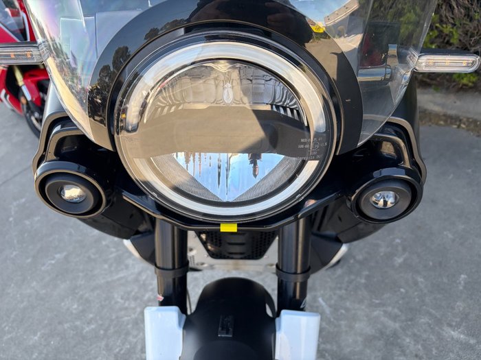 2022 Husqvarna NORDEN 901