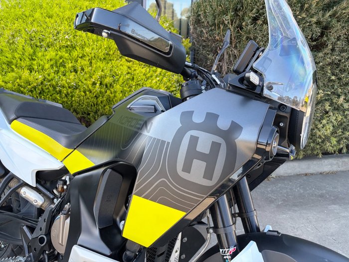 2022 Husqvarna NORDEN 901