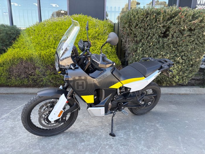 2022 Husqvarna NORDEN 901
