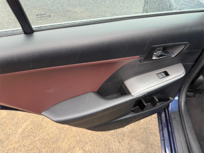 2015 TOYOTA CAMRY ATARA SX