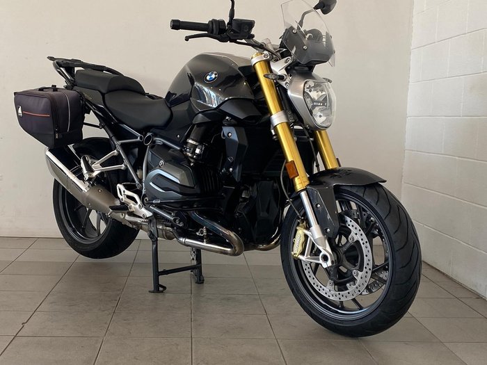 2017 BMW