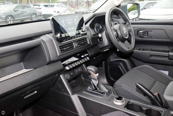2026 Mitsubishi Triton GLX+