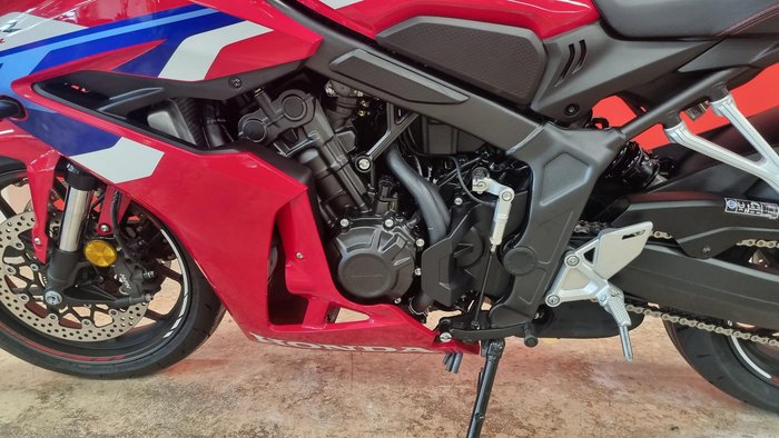 2026 Honda CBR650R E-Clutch CBR 650 Red