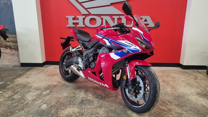 2026 Honda CBR650R E-Clutch CBR 650 Red