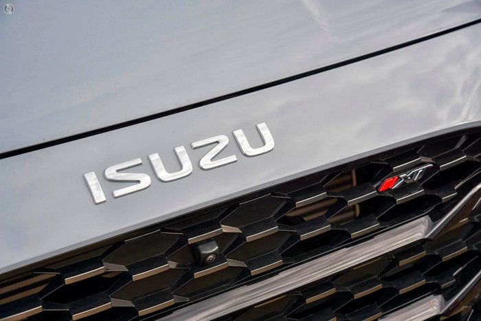 2026 Isuzu MU-X X-TERRAIN