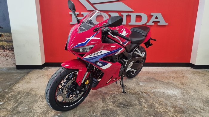 2026 Honda CBR650R E-Clutch CBR 650 Red