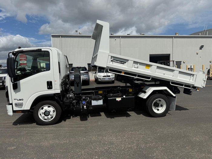2026 Isuzu N Series NPR 70/45-190 AM D34 Tipper