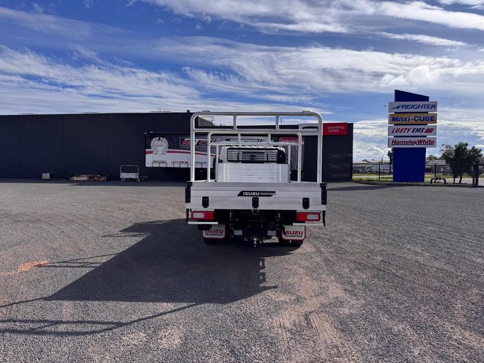 2026 Isuzu N Series NPR 45/65-175 MT D34 Tradepack WHITE