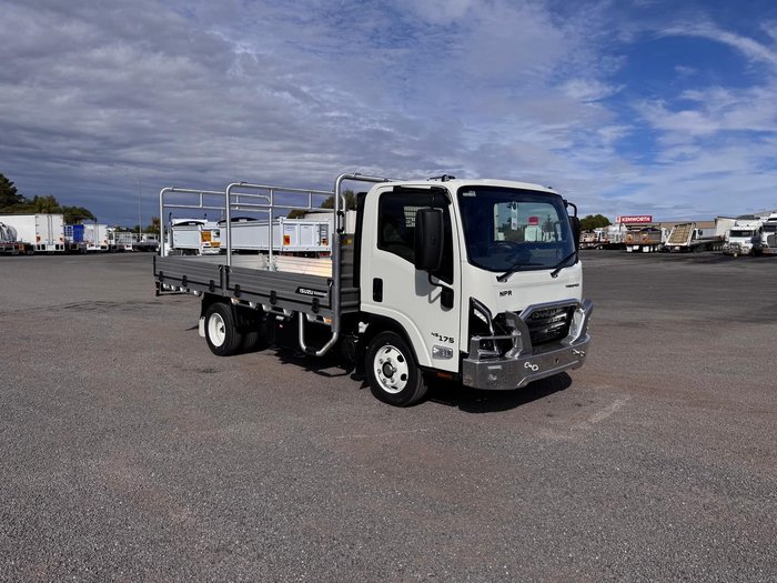 2026 Isuzu N Series NPR 45/65-175 MT D34 Tradepack WHITE