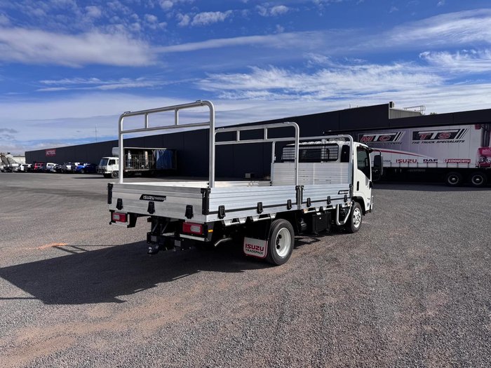 2026 Isuzu N Series NPR 45/65-175 MT D34 Tradepack WHITE
