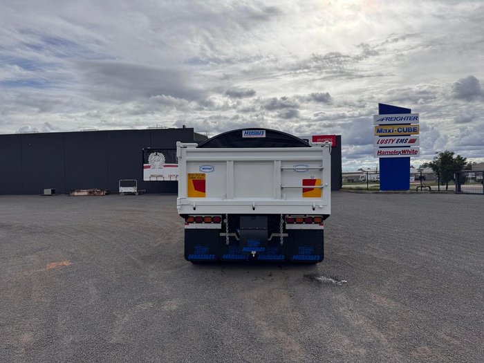 2025 Isuzu F Series FVD 170-300 AT R47 WHITE