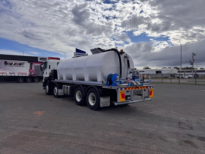 2023 Isuzu F Series FYJ300-350 WHITE