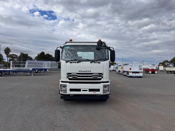 2023 Isuzu F Series FYJ300-350 WHITE
