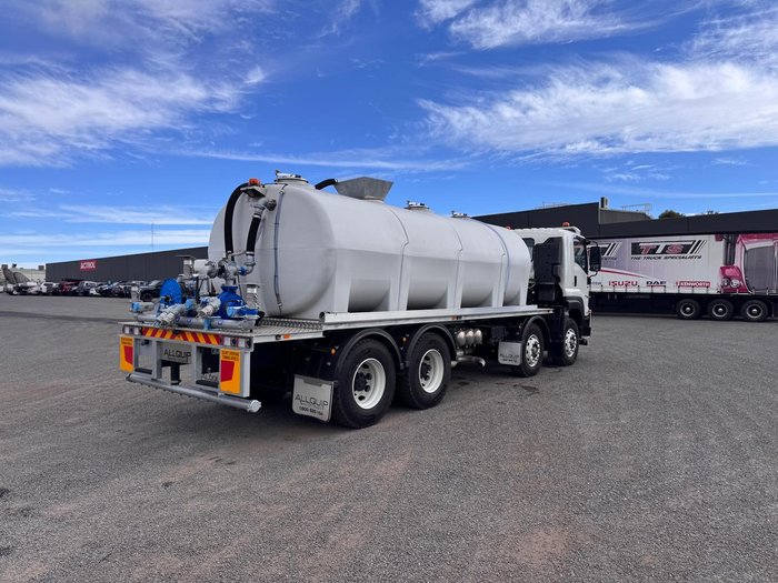 2023 Isuzu F Series FYJ300-350 WHITE
