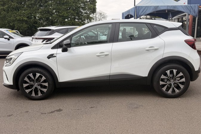 2023 RENAULT CAPTUR LIFE