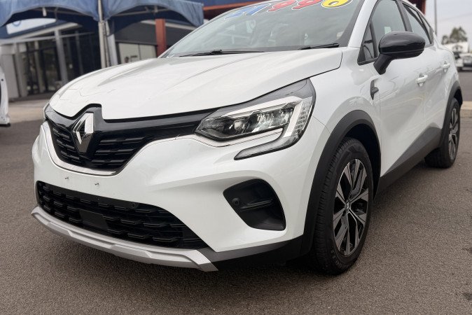 2023 RENAULT CAPTUR LIFE