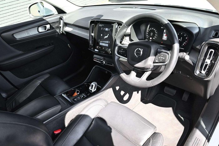 2021 Volvo XC40 T4 Inscription