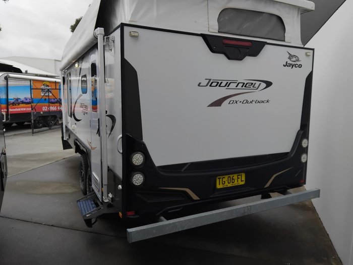 2018 Jayco Journey Dx Outback Pop Top Couples Van 17.5Ft With Ensuite