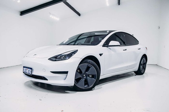 2022 Tesla Model 3 REAR-WHEEL DRIVE