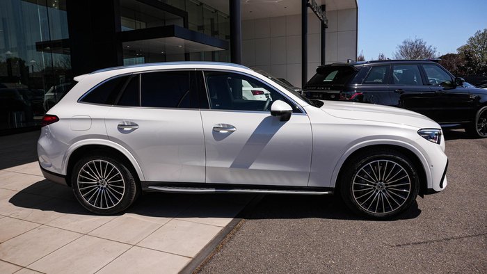 2025 Mercedes-Benz GLC-Class