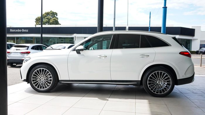 2025 Mercedes-Benz GLC-Class