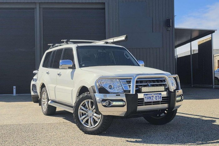 2016 Mitsubishi Pajero