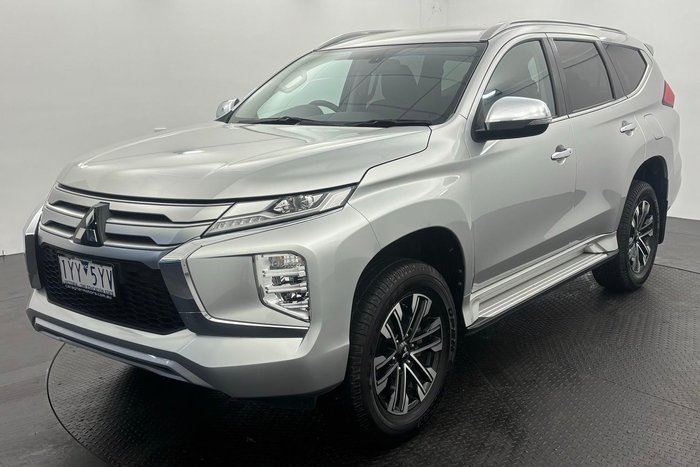 2023 Mitsubishi Pajero Sport GLS