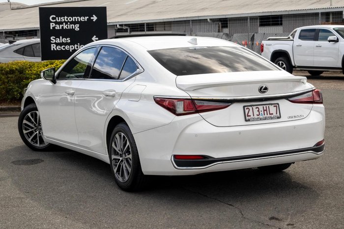 2023 Lexus ES 300h Luxury