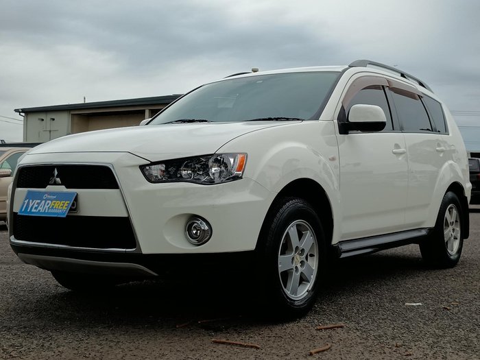 2012 Mitsubishi Outlander LS