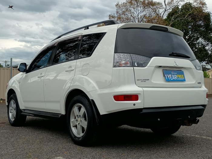 2012 Mitsubishi Outlander LS