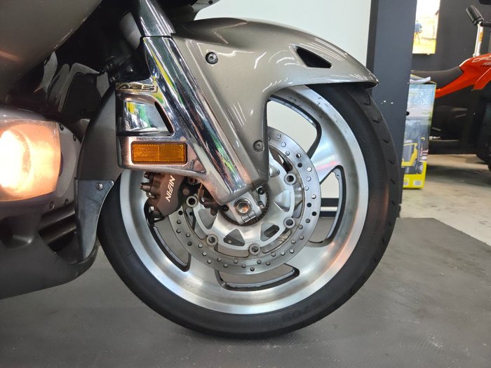 2003 Honda GL1800 (GL1800A) GOLDWING BEIGE