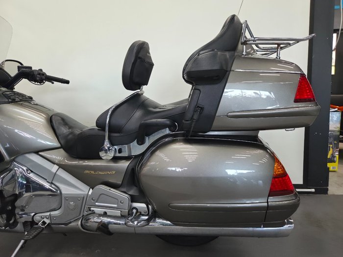 2003 Honda GL1800 (GL1800A) GOLDWING BEIGE