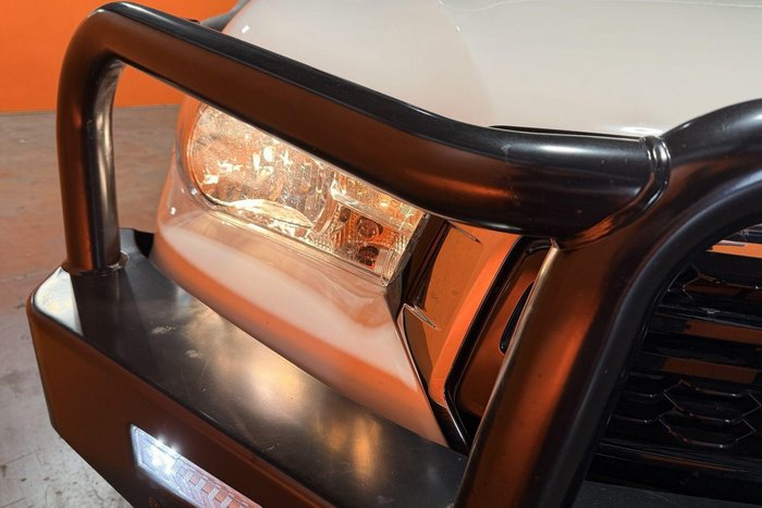 2019 Toyota Hilux SR