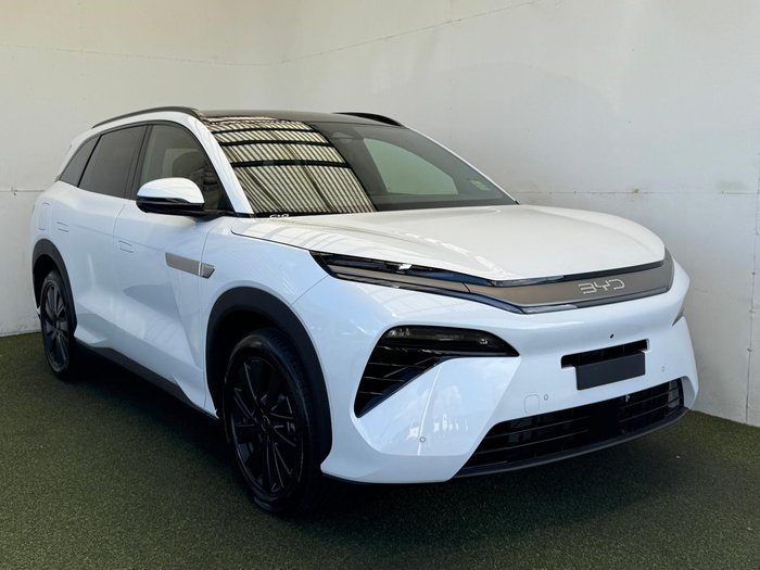 2026 BYD SEALION 8 Dynamic FWD