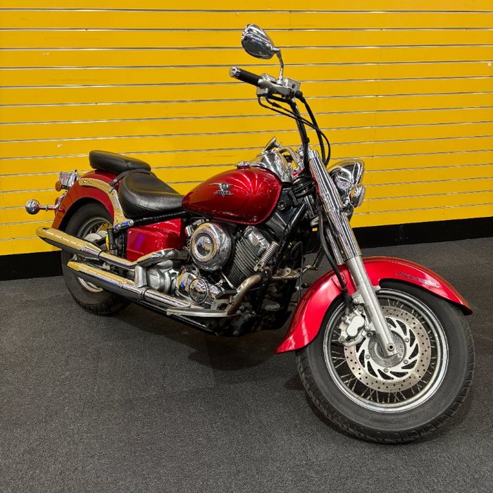 2006 Yamaha XVS650 V-STAR CUSTOM Red