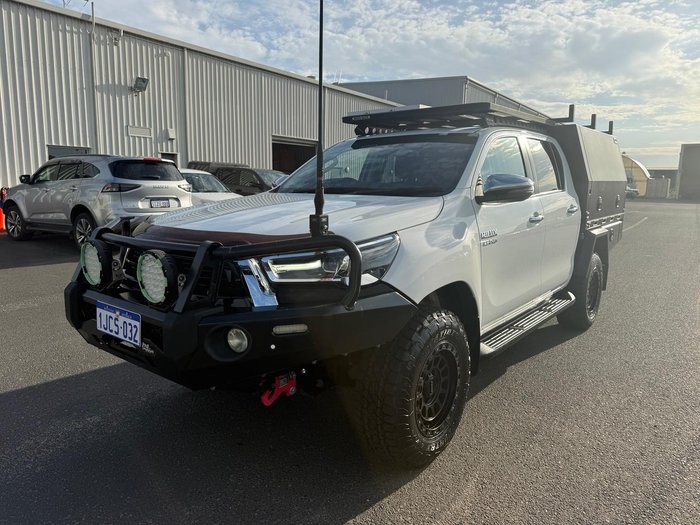 2021 Toyota Hilux SR5