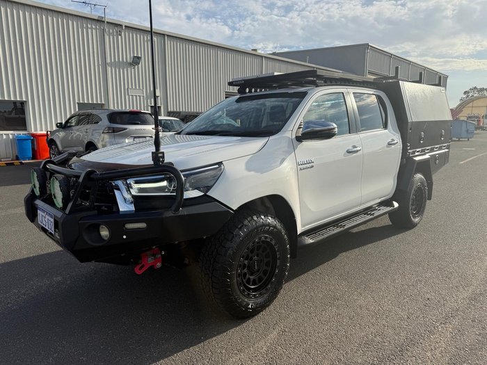 2021 Toyota Hilux SR5