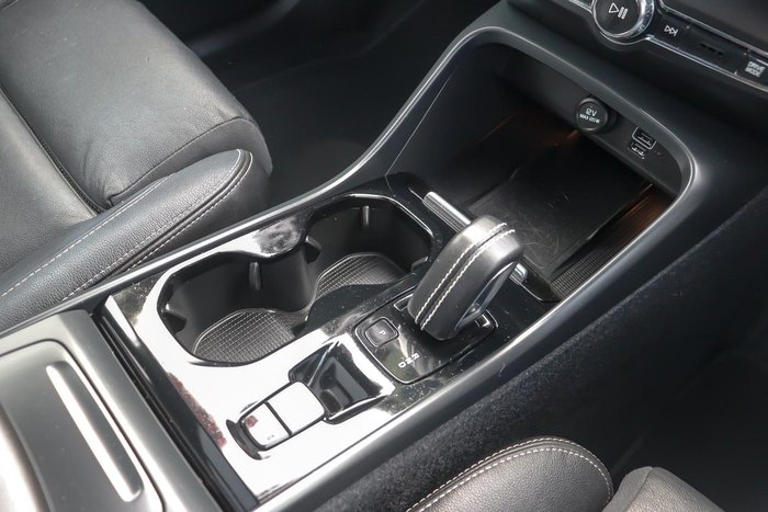 2019 Volvo XC40 T5 R-Design