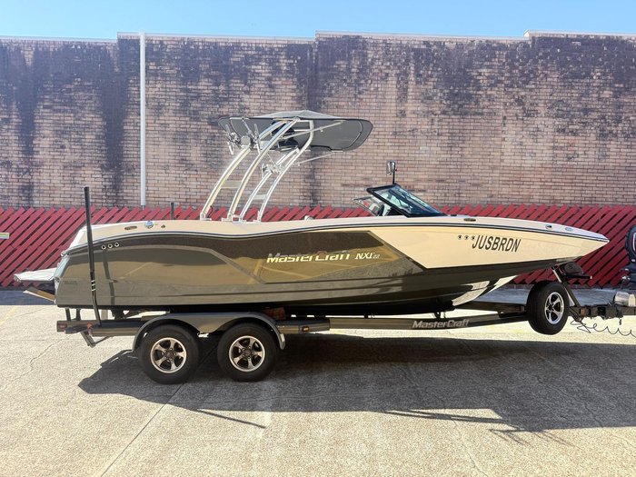 2017 MasterCraft NXT22