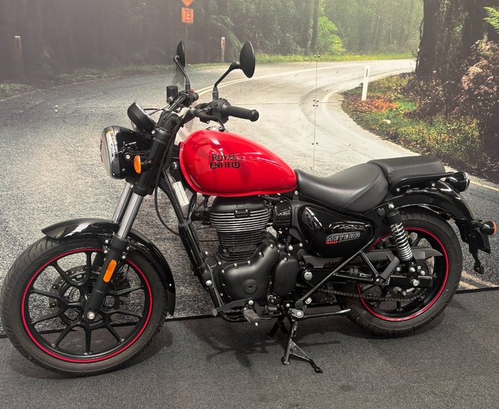 2021 Royal Enfield 2021 METEOR 350 FIREBALL ABS ROAD Red