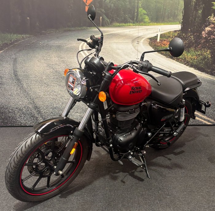 2021 Royal Enfield 2021 METEOR 350 FIREBALL ABS ROAD Red