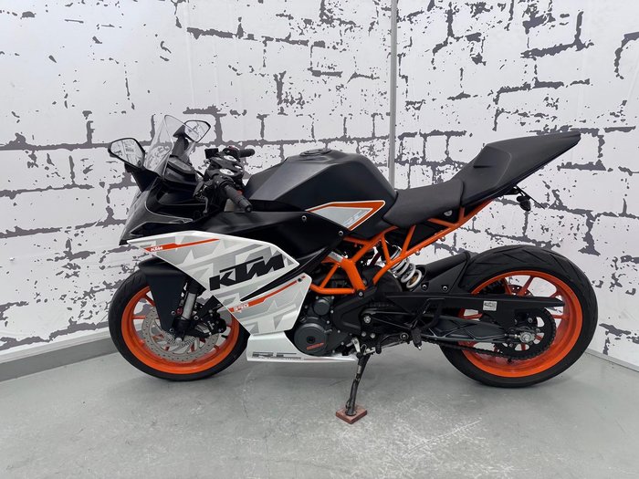 2015 KTM RC 390 RC White