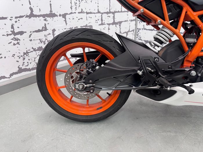 2015 KTM RC 390 RC White