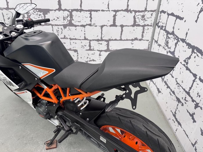 2015 KTM RC 390 RC White