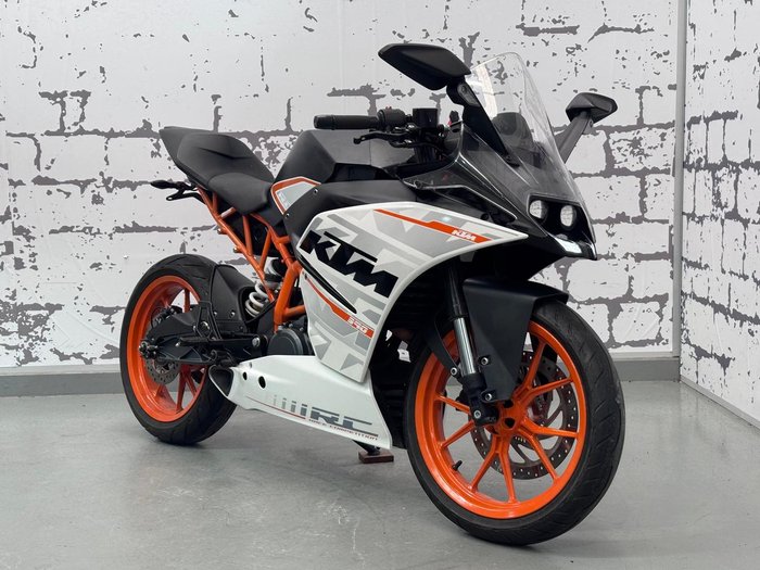 2015 KTM RC 390 RC White